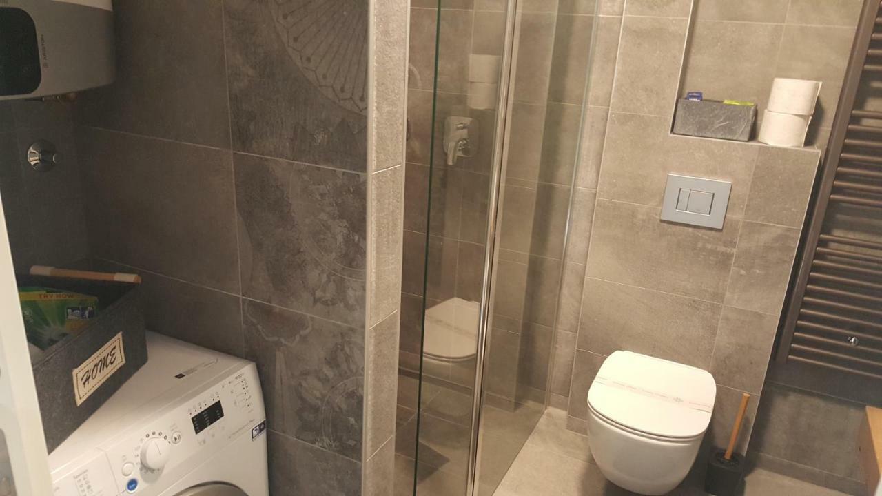 Apartman Vip, With Free Garage Parking Pula Zewnętrze zdjęcie