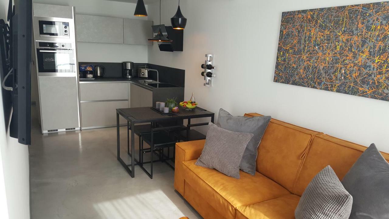 Apartman Vip, With Free Garage Parking Pula Zewnętrze zdjęcie