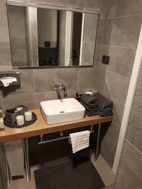 Apartman Vip, With Free Garage Parking Pula Zewnętrze zdjęcie