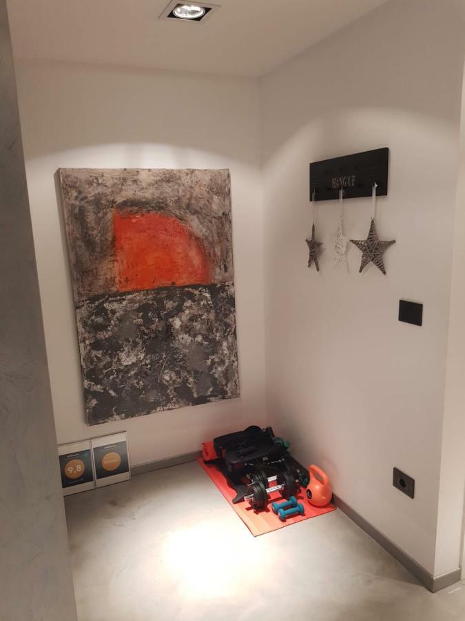 Apartman Vip, With Free Garage Parking Pula Zewnętrze zdjęcie
